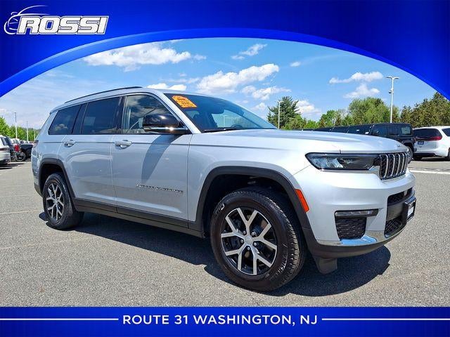 2023 Jeep Grand Cherokee L Limited 4x4 in Silver Zynith — front three-quarter view